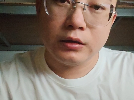 内存价格崩了，我也崩了