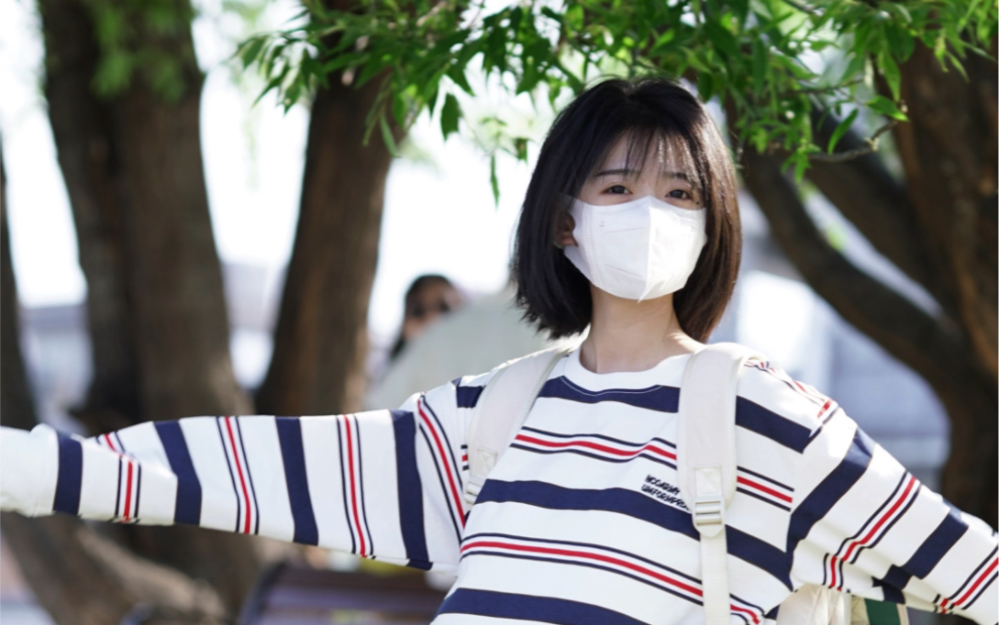 Where did she go? She went to Yunnan, the place where people talk about poetry and faraway places, and she didn't find herself.