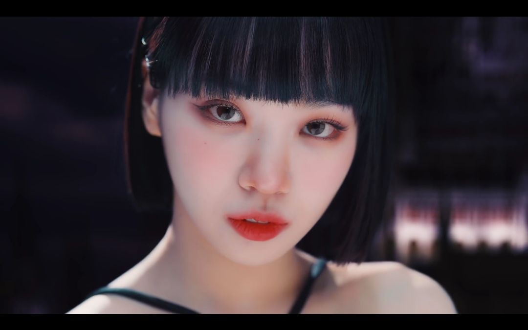 新女团LE SSERAFIM出道曲FEARLESS MV预告公开