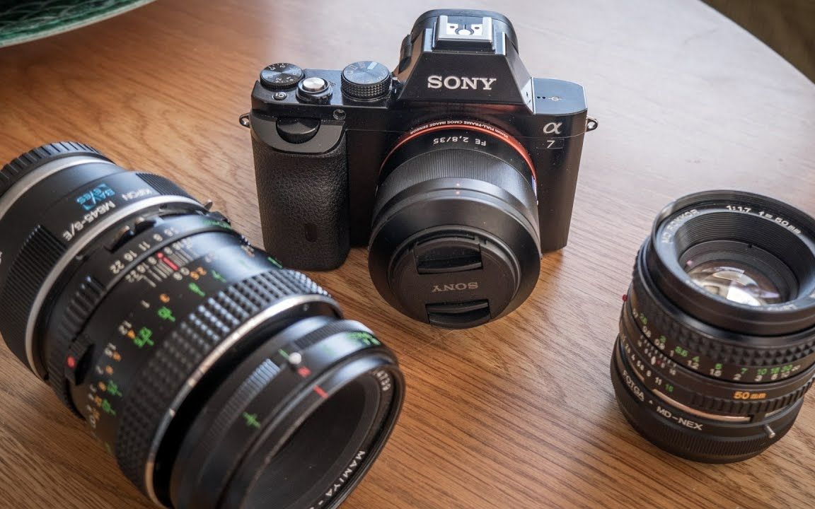 购买索尼 A7 的 5 个理由-可以转接中画幅镜头的老相机