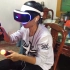 表弟首次尝试VR