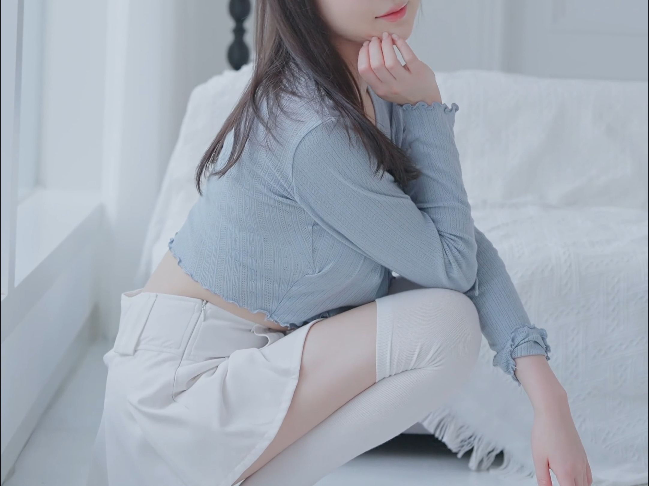 Miss tsuki's pleated skirt over knee white socks outfit