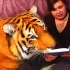 给老虎读“睡前故事”，它长大后还能像现在一样依赖我吗？
