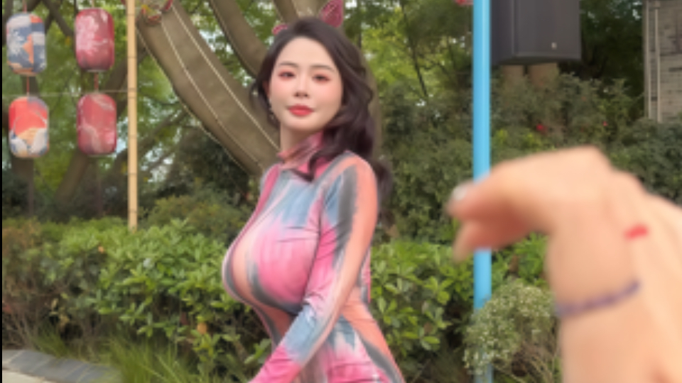 只要你撒撒娇，姐姐就全部答应你了呀