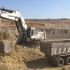 『地球机械』-利勃海尔984大型挖掘机作业