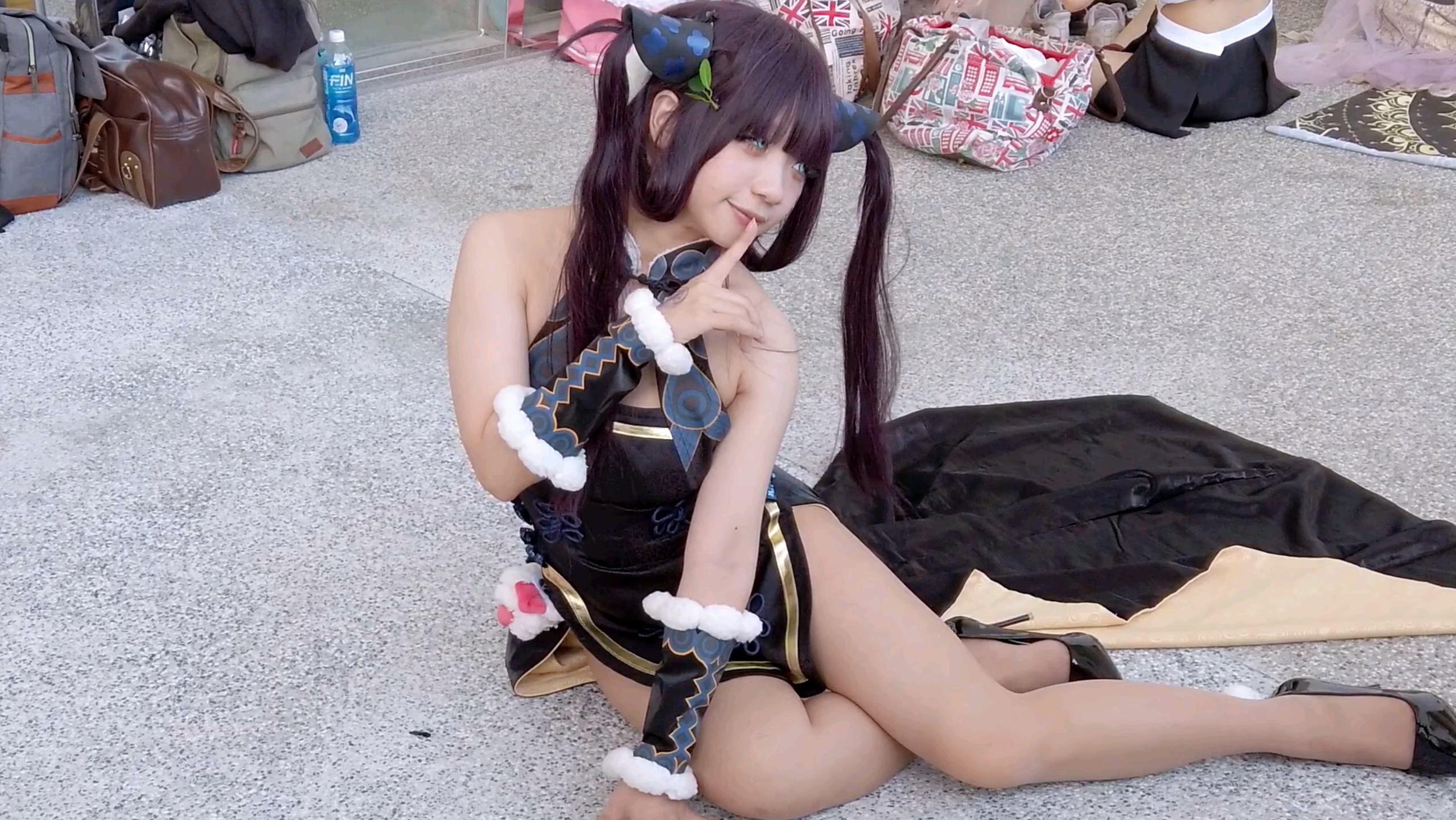 Comic-Con show site secondary yuan young lady