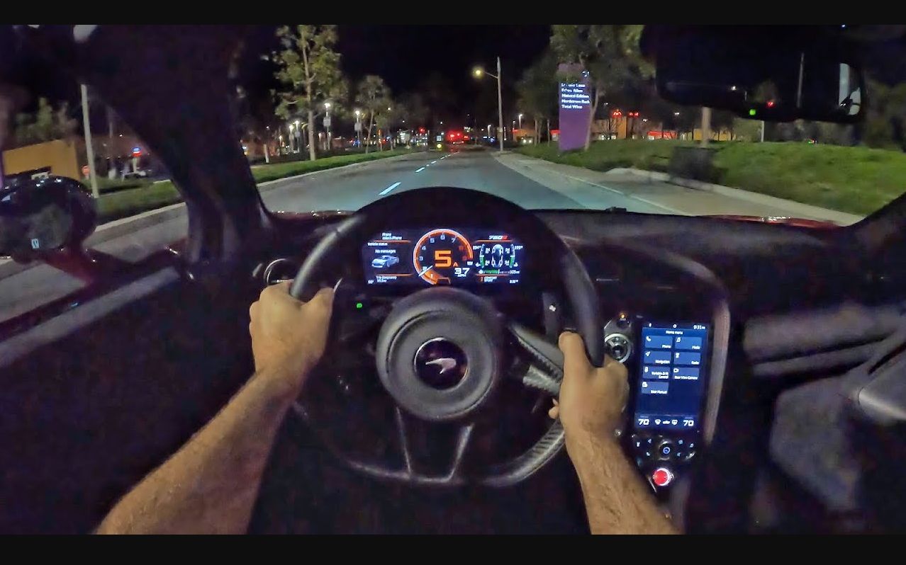 第一视角 McLaren(迈凯伦) 720S Spider 夜间沉浸式驾驶 (双耳3D音频)