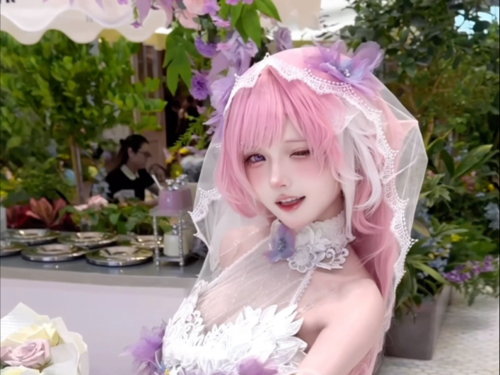 说起粉色头发的可爱女孩 你会想起谁？（爱莉希雅cos）