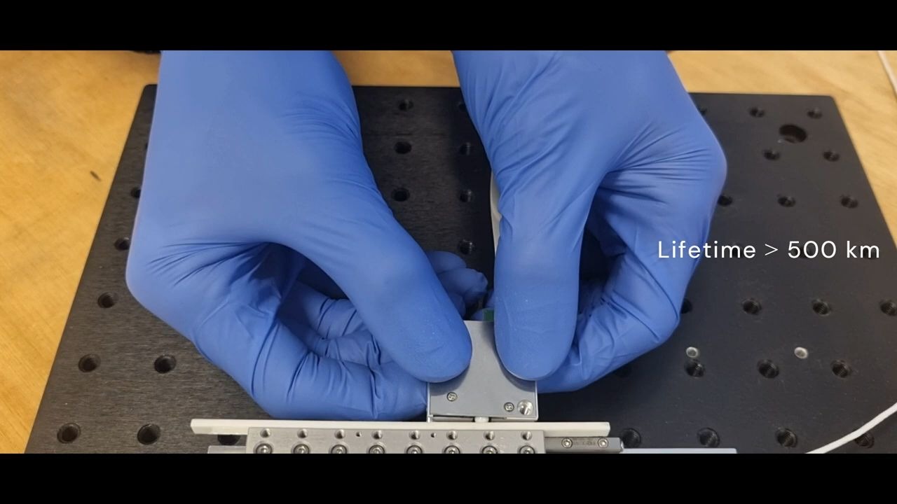 Ultrasonic piezo motor - XUMU by Xeryon