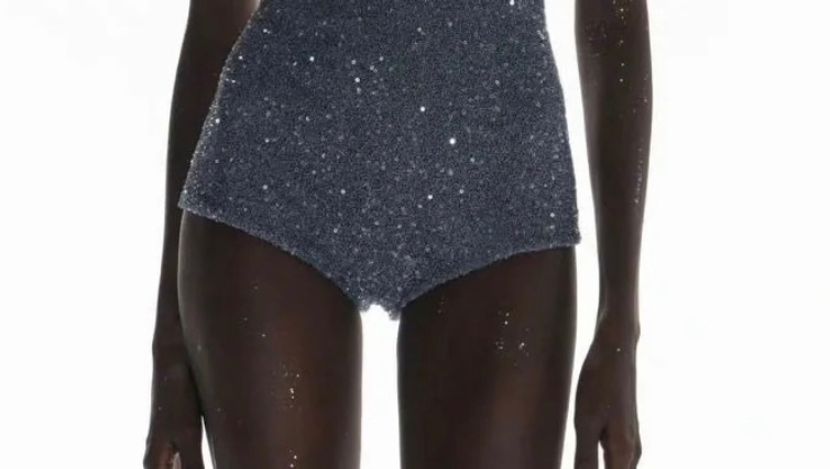 【自制】缩短骨盆 + 臀线上提 + 超长腿 ug暴叠 · 比例调整