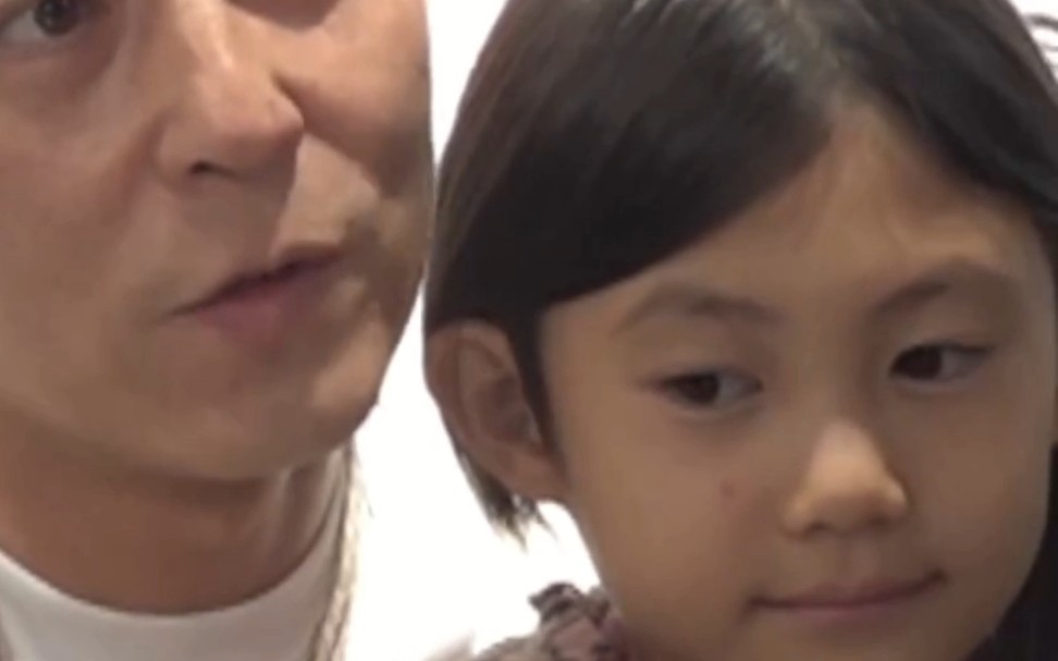 陈冠希和女儿接受采访，谈08年风波女儿暖心鼓励