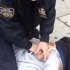 NYPD 纽约华裔警察武力制服墨西哥裔校园恶霸