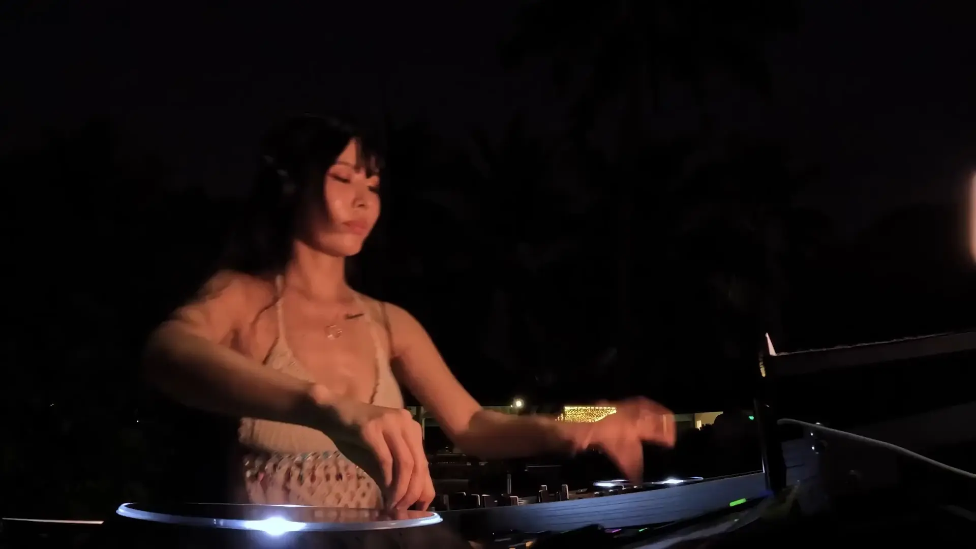 youna - melodic techno & progressive house dj mix