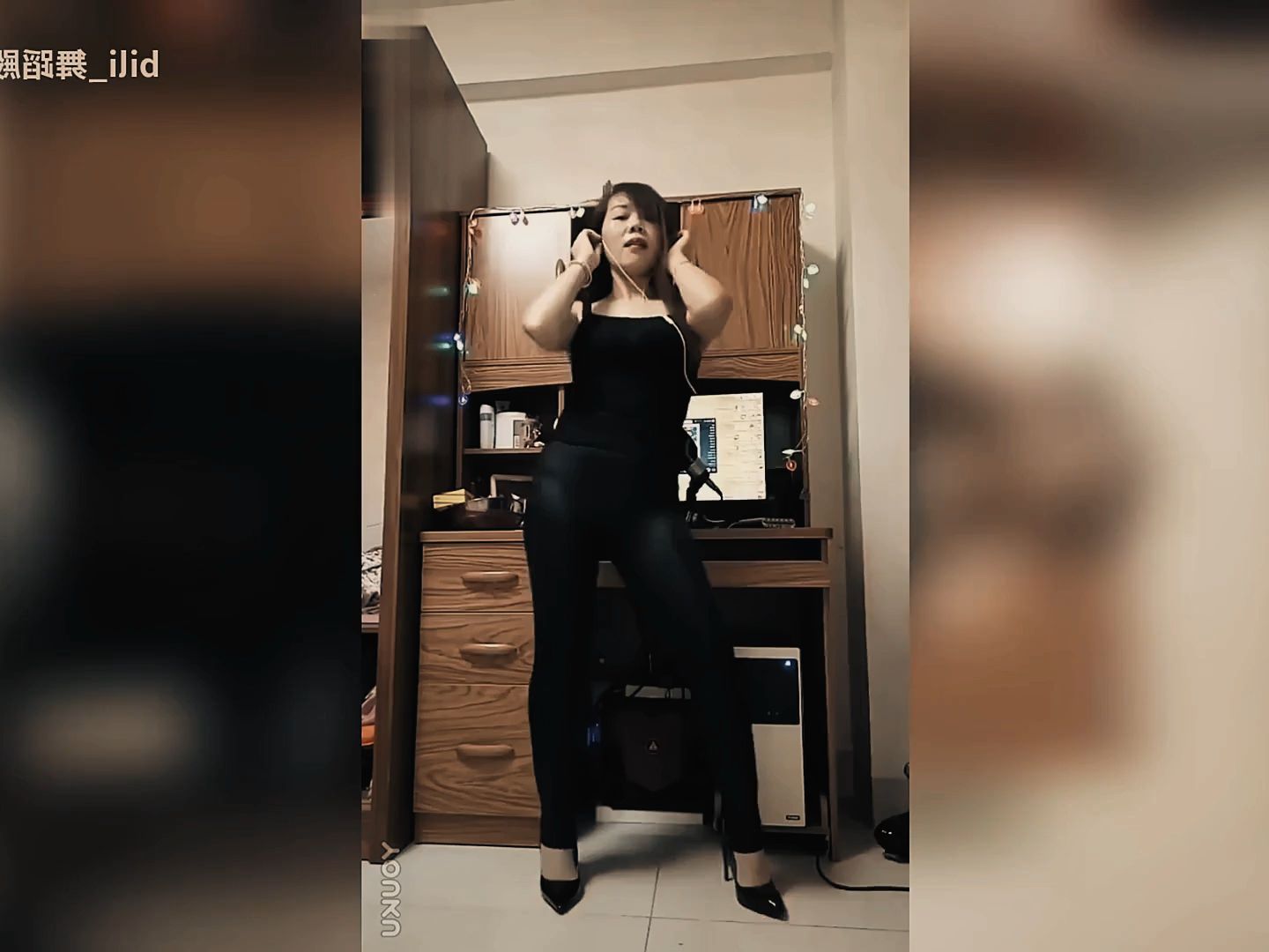 292. 轻舞阿姨 热舞 巧小君广场舞JM假面#维拉 #舞艺吧 #优尚舞姿 #随意吧 #炫舞世家 #黑girl舞姿 #绝对舞力 #魔丽舞社 #映秀 #绝对舞力