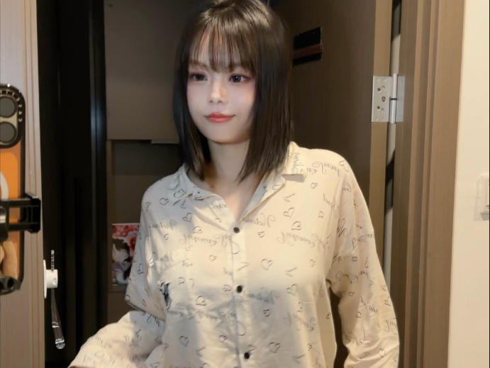 Leather skirt, big waves.