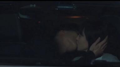 丈夫刚和同事酣战结束，妻子就和<em class="keyword">上司</em>打起了扑克
