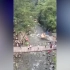 四川彭州山洪致7人遇难，事发前社区干部朝游客大喊“快走快走”
