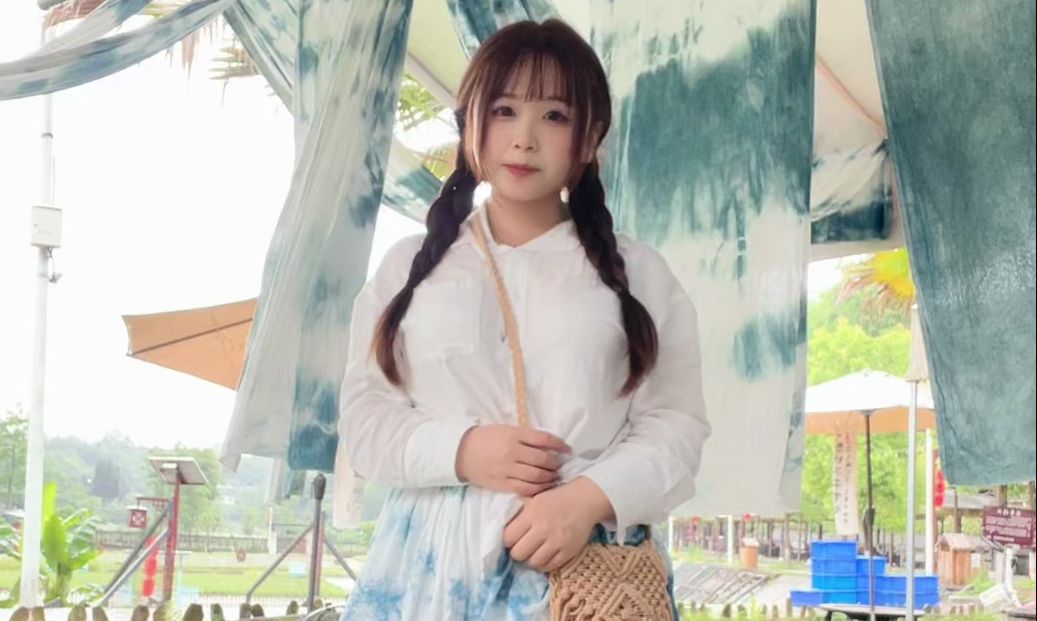 It's raining! Tie-dye experience