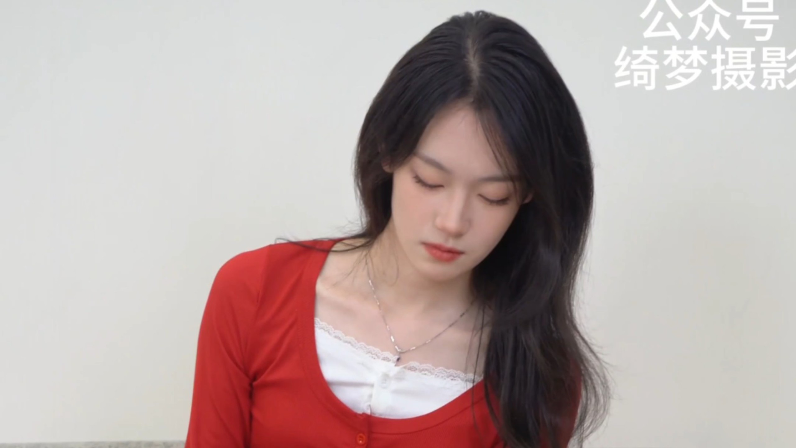 最新一期，顶级颜值校花,兼职模特御姐,4K摄影！