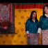 不丹情侣表演的 新年双人舞 看着不错耳目一新