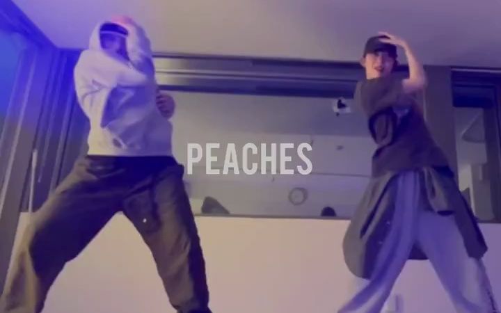 Tmiho x Momoyo编舞. 两个00后编舞师的元气大框架轻快版Peaches (Remix)
