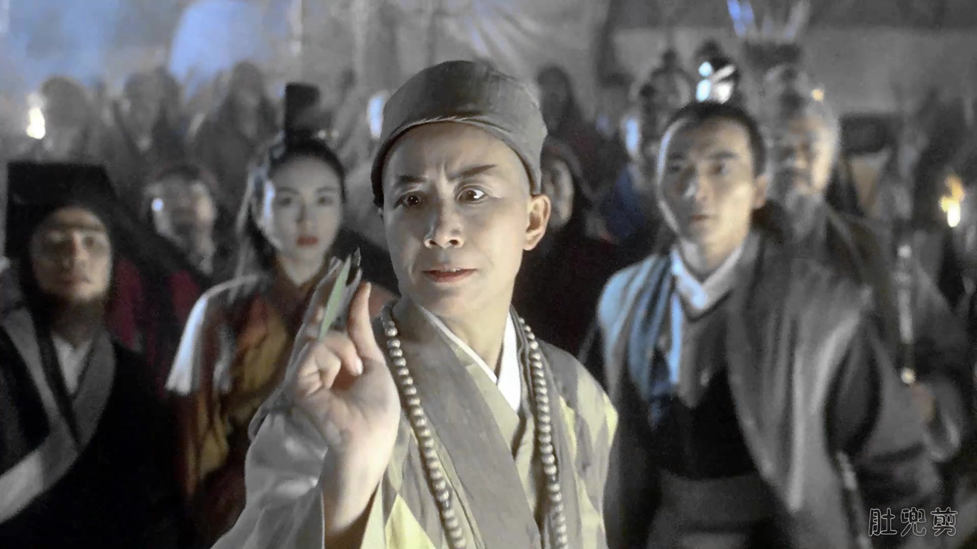 电影倚天屠龙记之魔教教主青翼蝠王原来是吸血蝙蝠删减片段