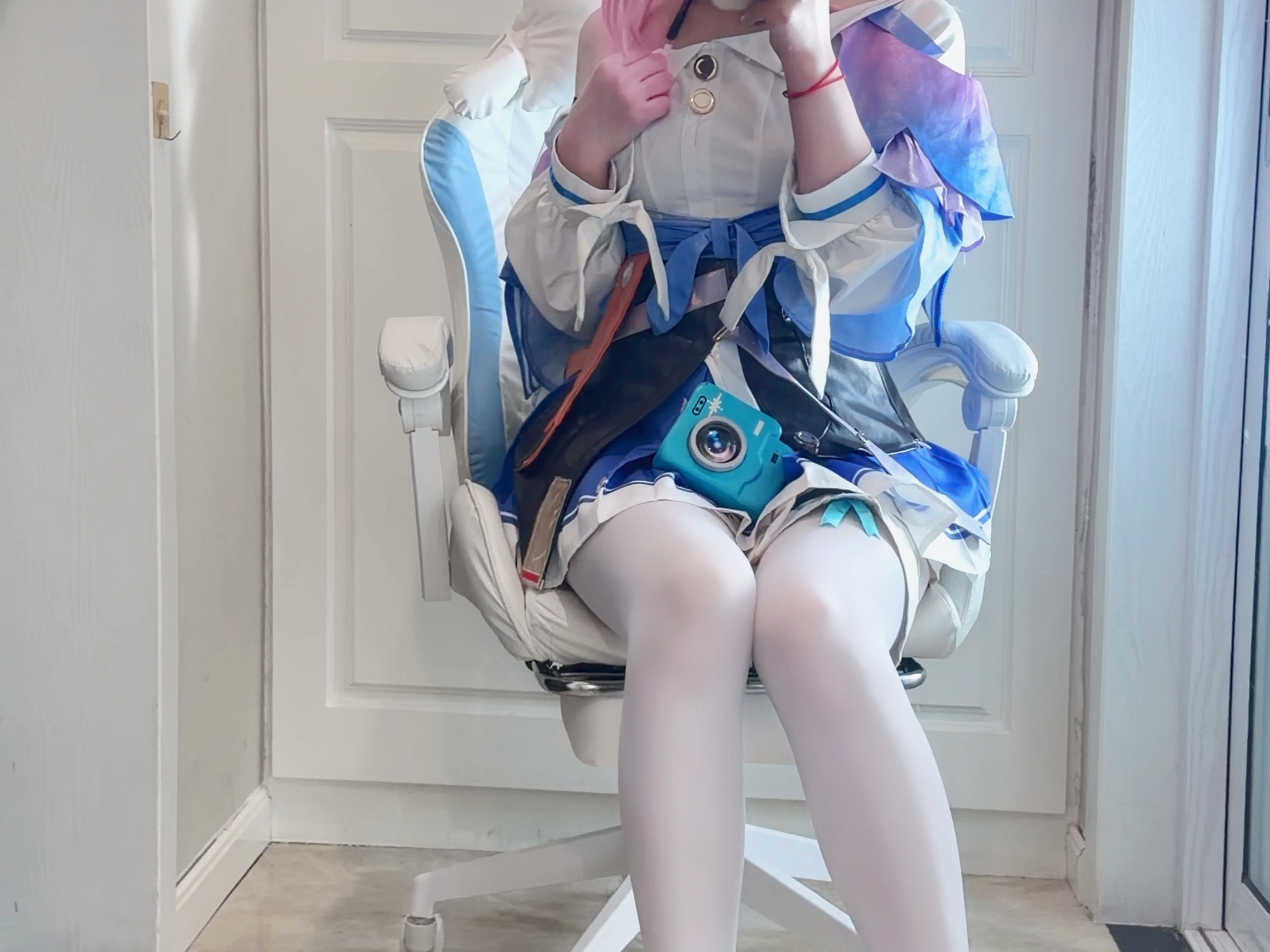 【Chubby Lily】Video loading—check out the surprise now!