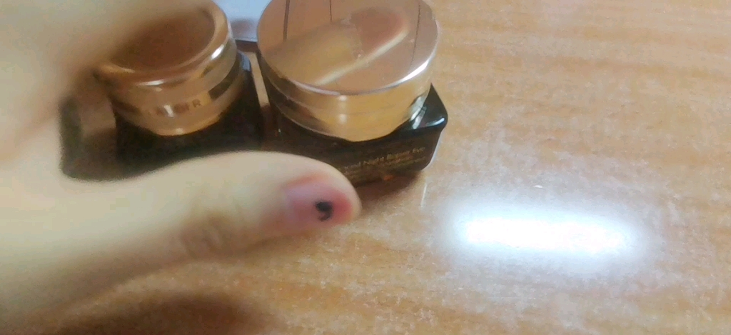 25岁以后就别用雅诗兰黛小棕瓶眼霜了！