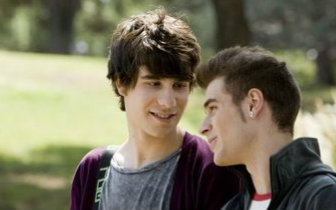 关于西班牙电视剧《物理化学》 ,哪几集有bl?