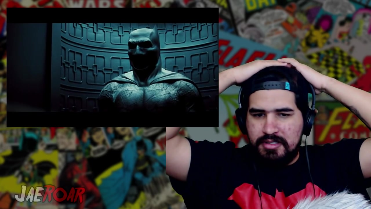 Jaeroar当年看《蝙蝠侠大战超人》先行版预告片时的反应