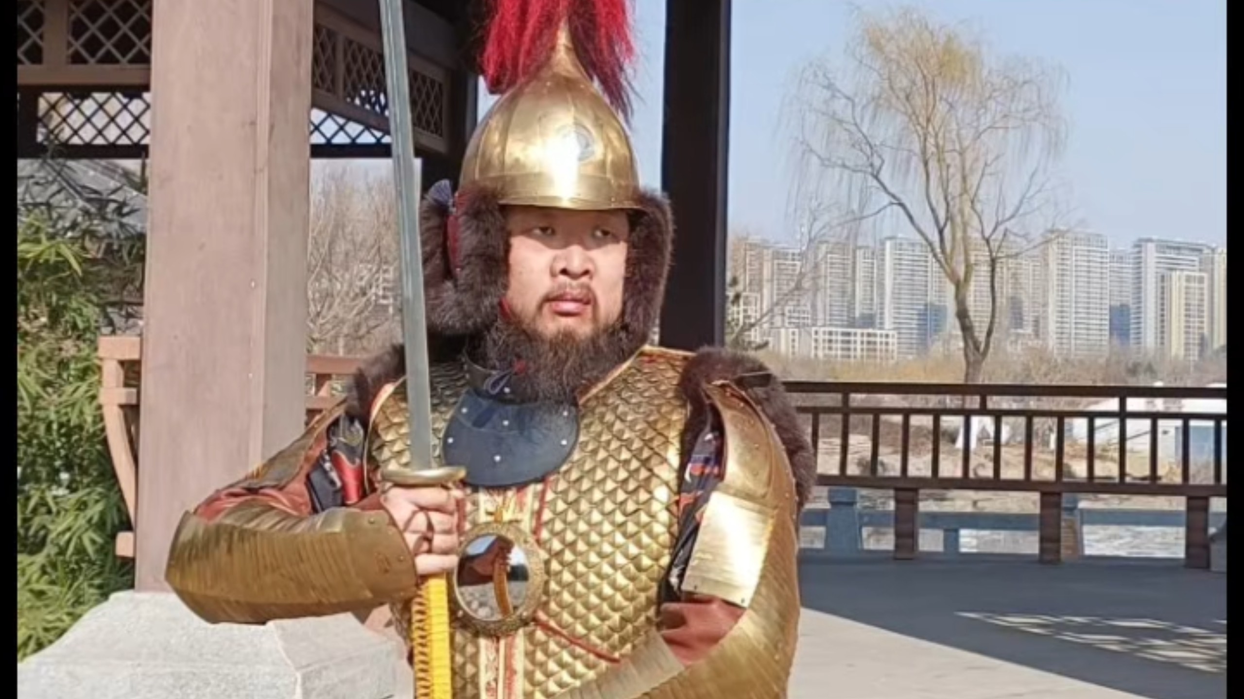 如果你喜欢汉服，请大胆穿，我们都是你的后盾！