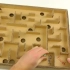 看了你应该会做的纸板小迷宫原标题：Board Game Marble Labyrinth from Cardboard