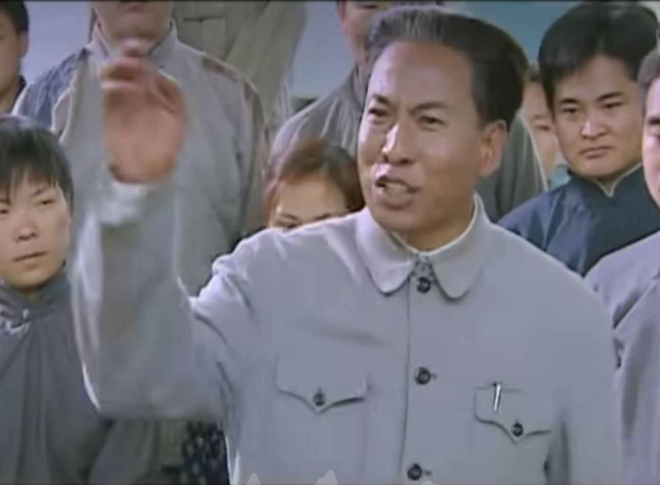 刘少奇论向共产主义过渡