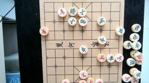 【张老师说棋】第五七二期 象棋中局.117 车换马炮 兑子取势