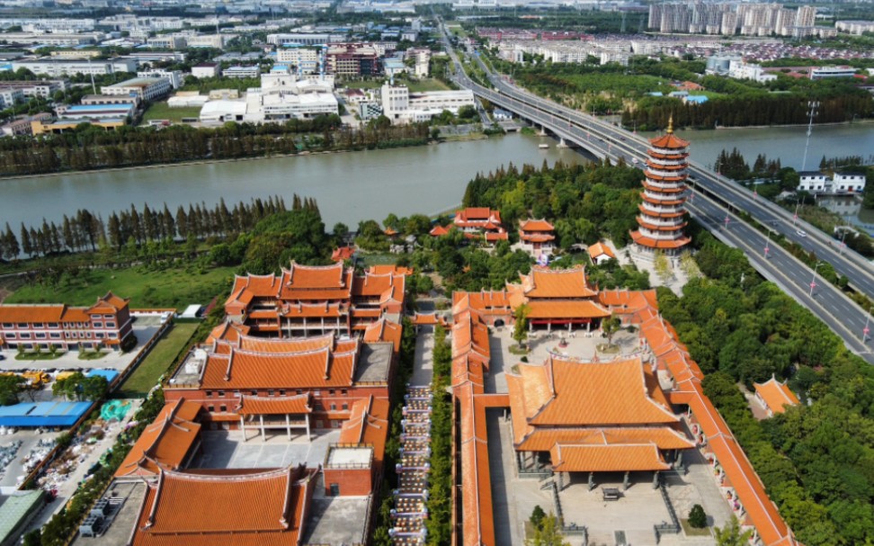 天空视角欣赏昆山慧聚寺,这座华东唯一的闽台风格寺庙真是太美了