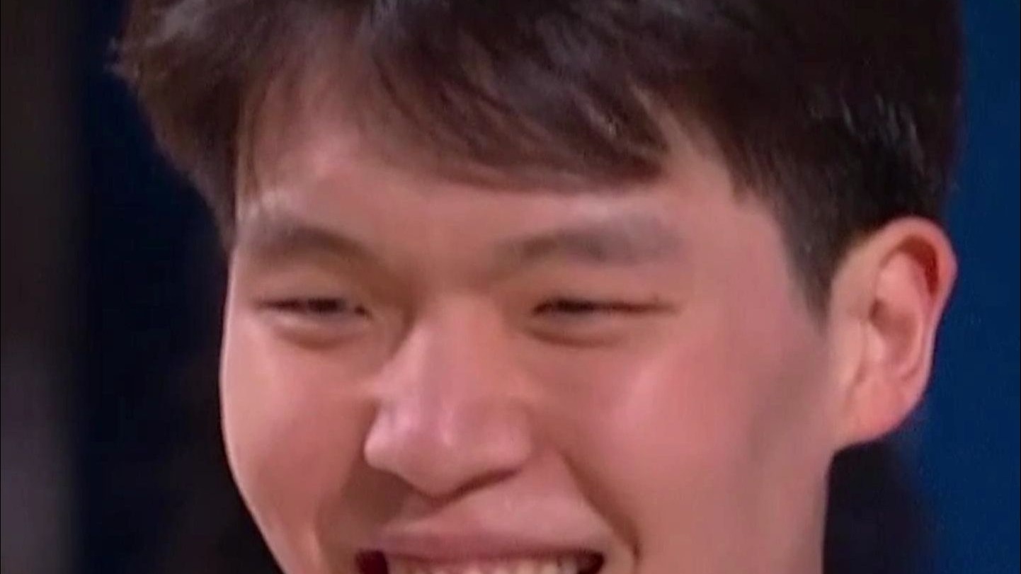 尽情享受比赛 杨瀚森首次亮相NBA全明星 5投4中砍下10分2板