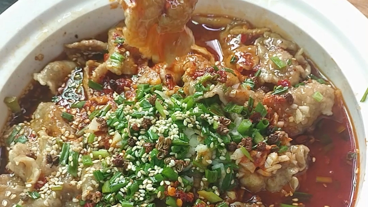 最喜欢吃这个水煮肉片了。有肉有菜一锅出 缩略图