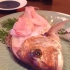 【youtube】日本網友吃生魚片吃到一半，被這條死魚突然的嚇到哭出來...
