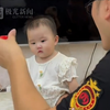 女儿：爸爸快看有火！爸爸：那是爸爸的爱在燃烧
