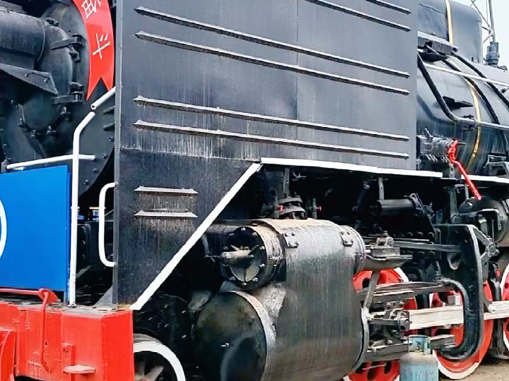 翻新一台建设型蒸汽机车花了25万