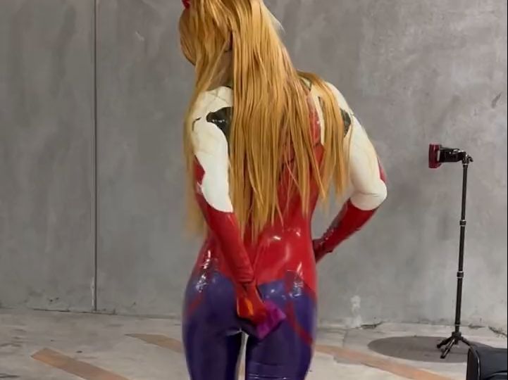 Akira Maintenance Combat Suit