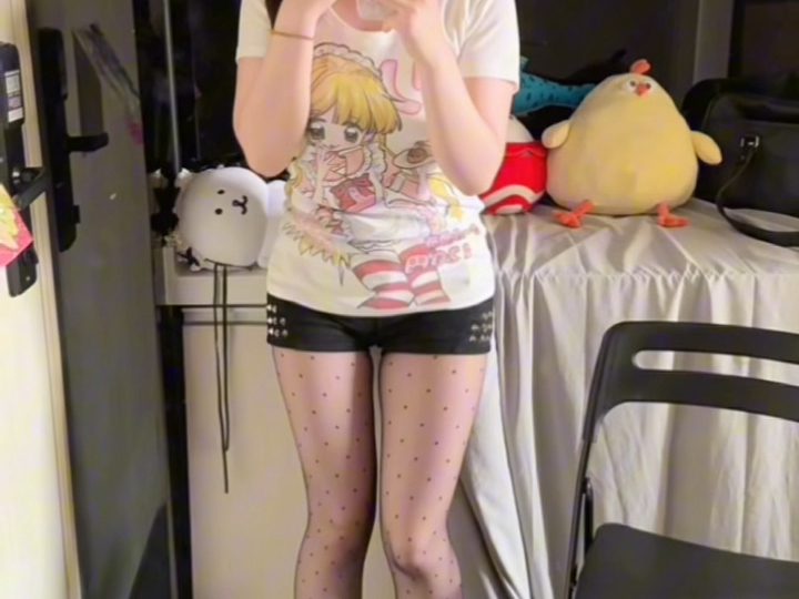 Everyday wear + polka dots