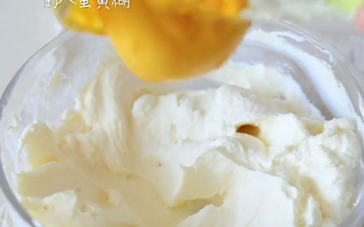 不加淡奶油的提拉米苏，根据传统版本改进，熟蛋更放心，口感更清爽