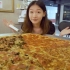 试吃魔都最大32寸的pizza！桌子都放不下！只花了300块！