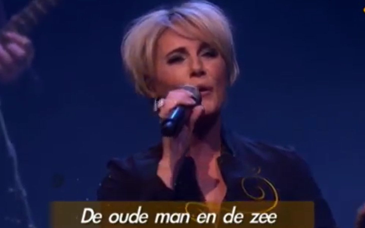 【荷兰语歌曲】老人与海 De Oude Man En De Zee - Dana Winner_三次元音乐_音乐_bilibili_哔哩哔哩