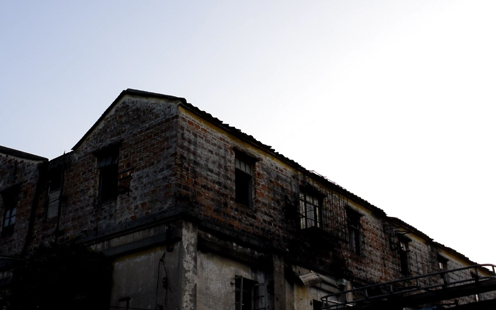 妖都秘闻】夜访芳村酒吧街猛鬼屋_哔哩哔哩