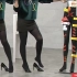 韩国丝袜购物敬业的女主持人展示穿连裤袜效果