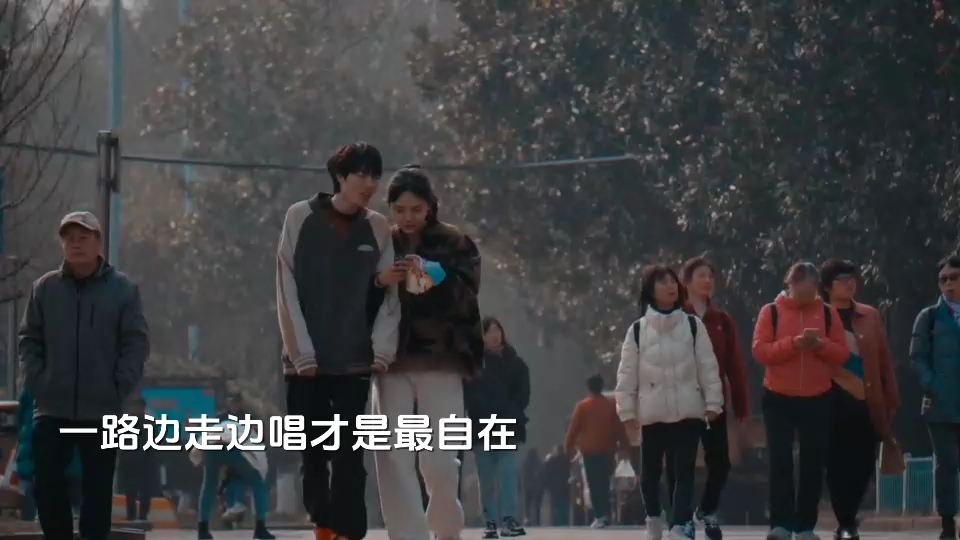 流行歌曲–最炫民族风