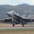 澳大利亚皇家空军波音F/A-18F超级大黄蜂在阿瓦隆航展上的机动飞行表演！