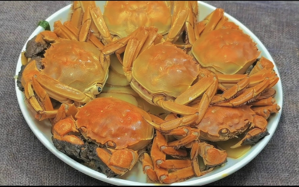 螃蟹只用清水洗是大错，教你饭店秘诀蟹肉鲜香无腥味，营养全保留